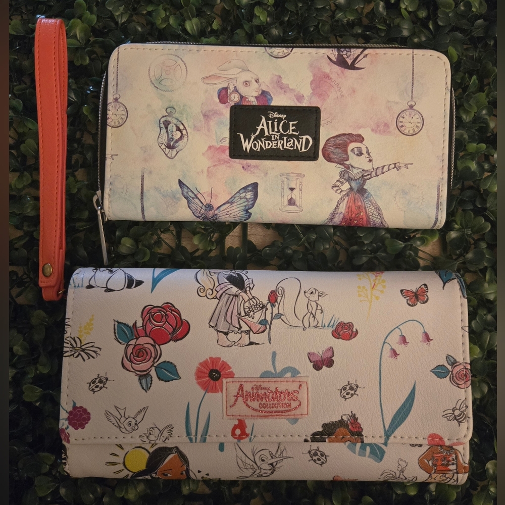 Disney Long Wallet Lot of 2 Bundle Deal Great Condition